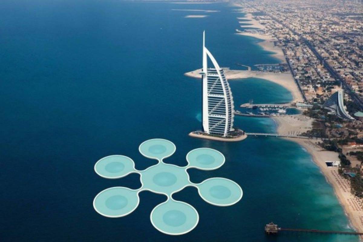 Los maravillosos caprichos en Dubai: Una cancha de Tenis bajo el agua