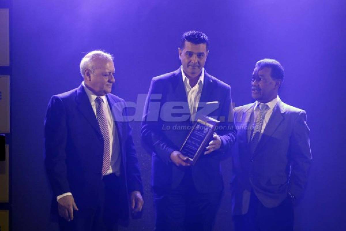 Las imágenes de la premiación de Liga Nacional y presentación de la copa