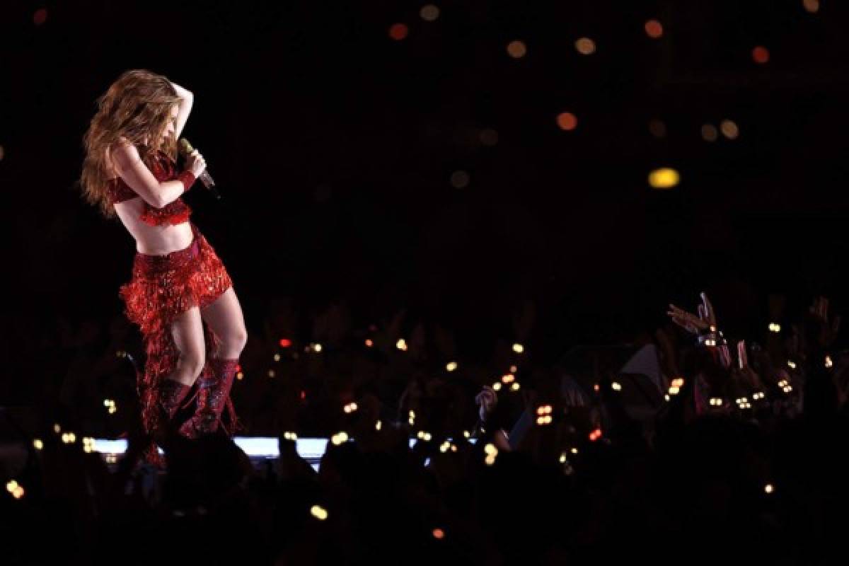 Shakira y Jennifer López dejaron sin aliento a todos en el medio tiempo del Super Bowl