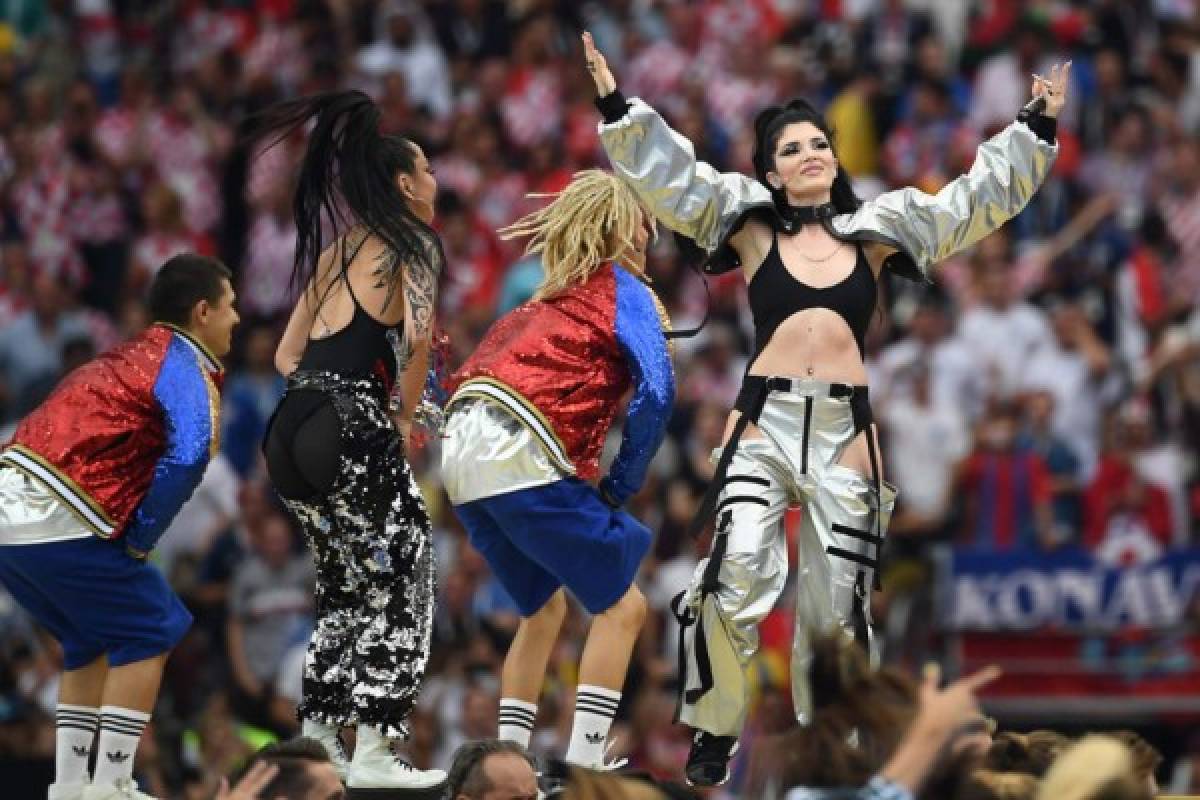 ¡LINDURAS! Las bellas chicas de Francia y Croacia en la final del Mundial de Rusia 2018