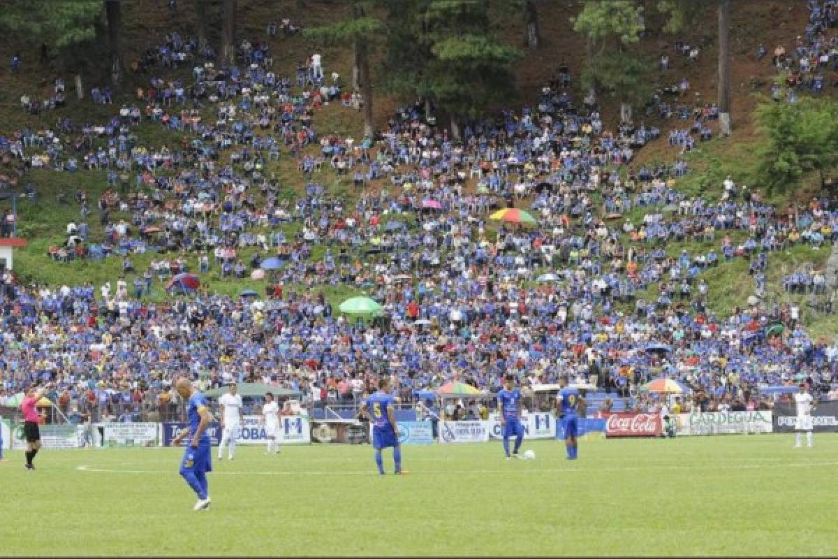 El bonito y ecológico estadio del Cobán Imperial de Guatemala