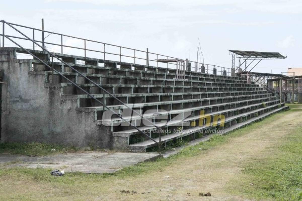 Así luce el descuidado estadio Alfredo León Gómez de la ciudad de Tela