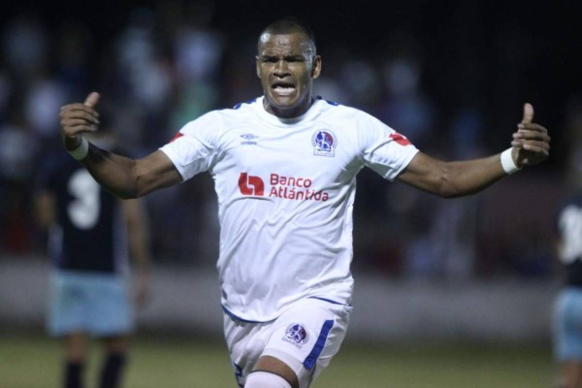 Real de Minas vs Olimpiaen fecha #1 de la Liga Nacional de Honduras. en siguatepeque Anoto su primer gol con Olimpia. Rony Martinez anota el tercer gol