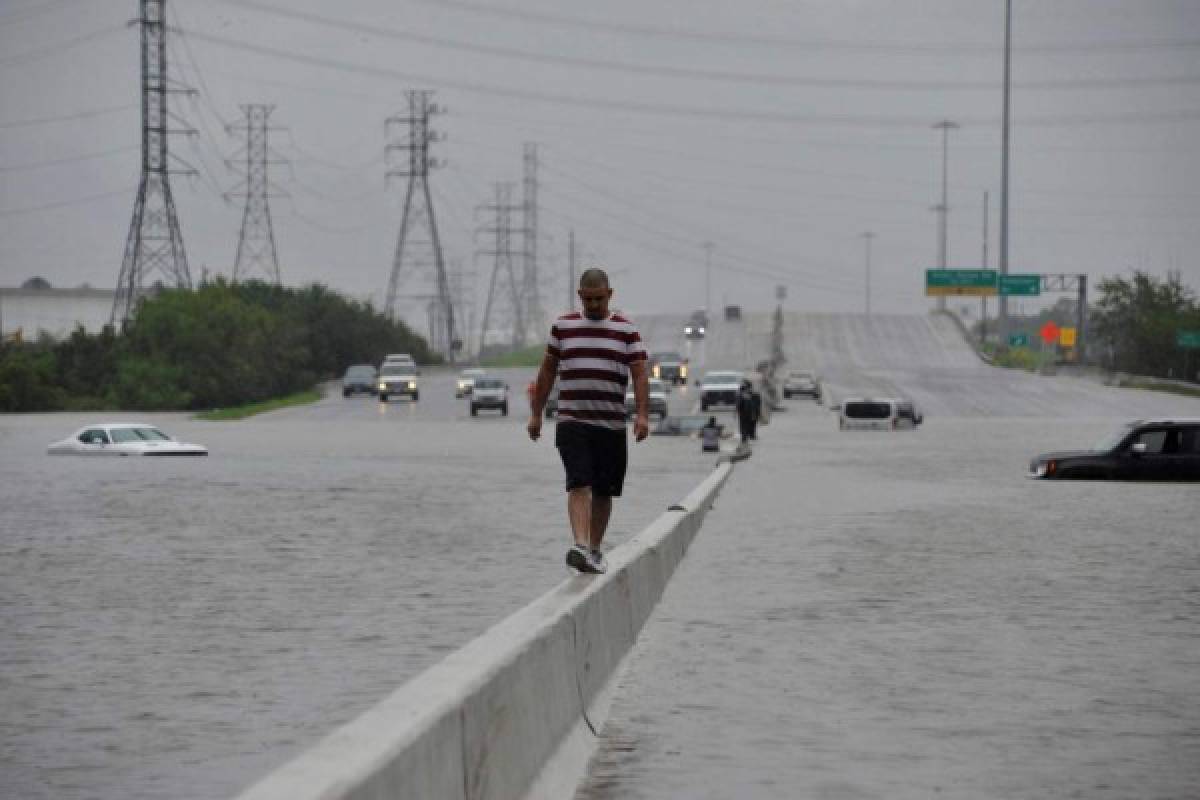 INFORME ESPECIAL: Impactantes fotografías de las inundaciones del huracán Harvey en Houston, Texas