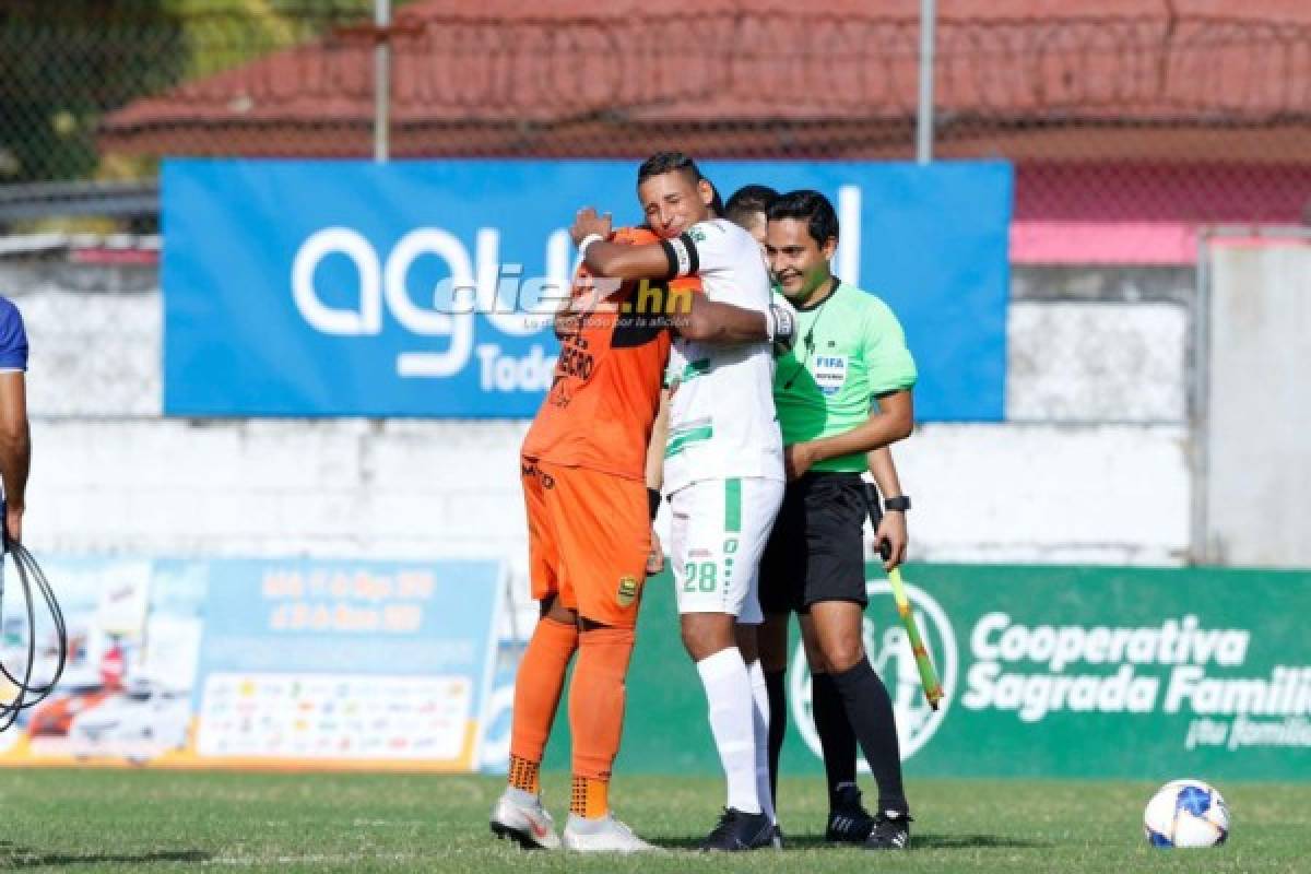 ¡Fusión! Festejo al estilo Dragon Ball, saludos de manos y policía resguardaron el Excélsior