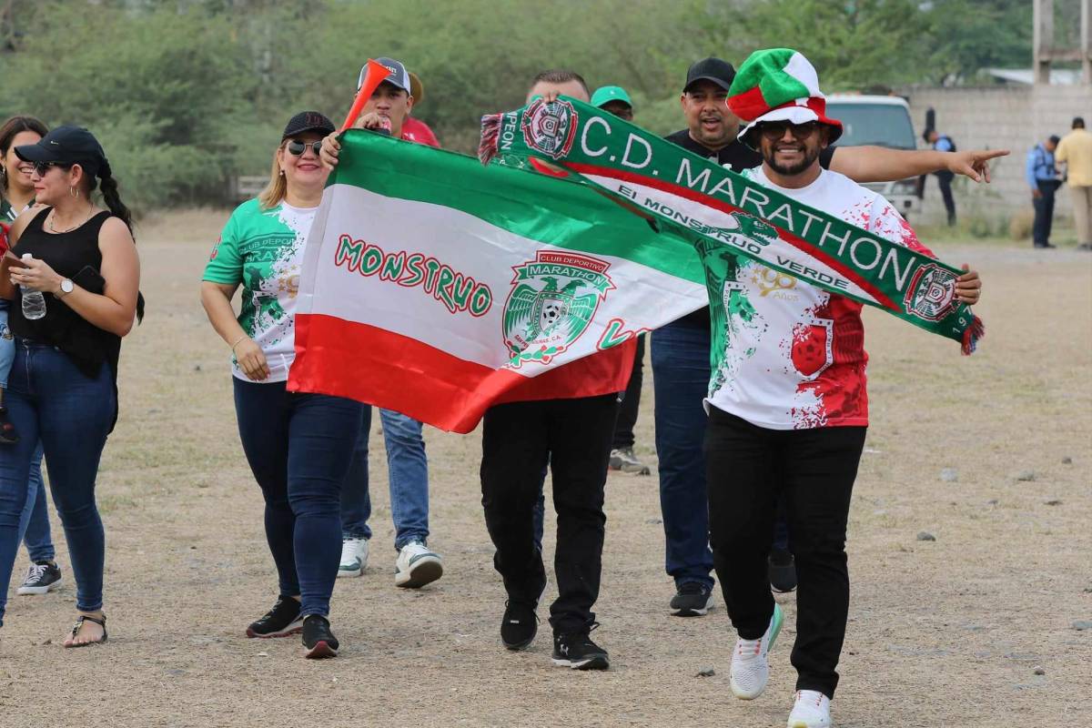 FOTOS: Aficionados de Marathón viajan a Comayagua y pintan de verde las semifinales ante Génesis