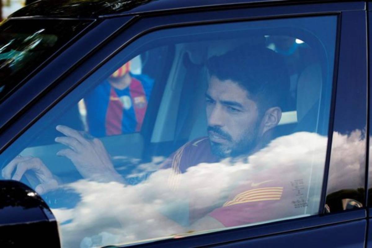 Así fue el último día de Luis Suárez con el Barcelona: Lágrimas, la cara de Messi y hasta risas