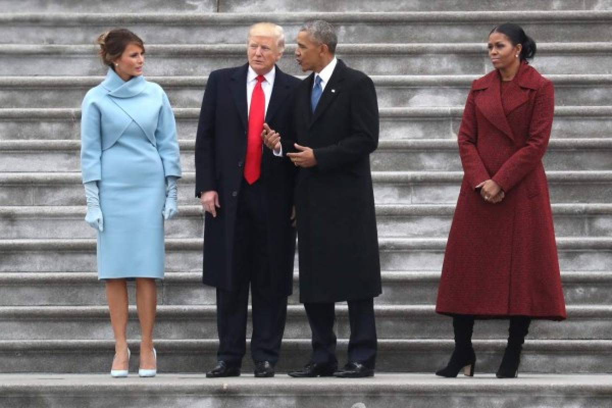 Melania Trump y su espectacular look en juramentación de su esposo Donald