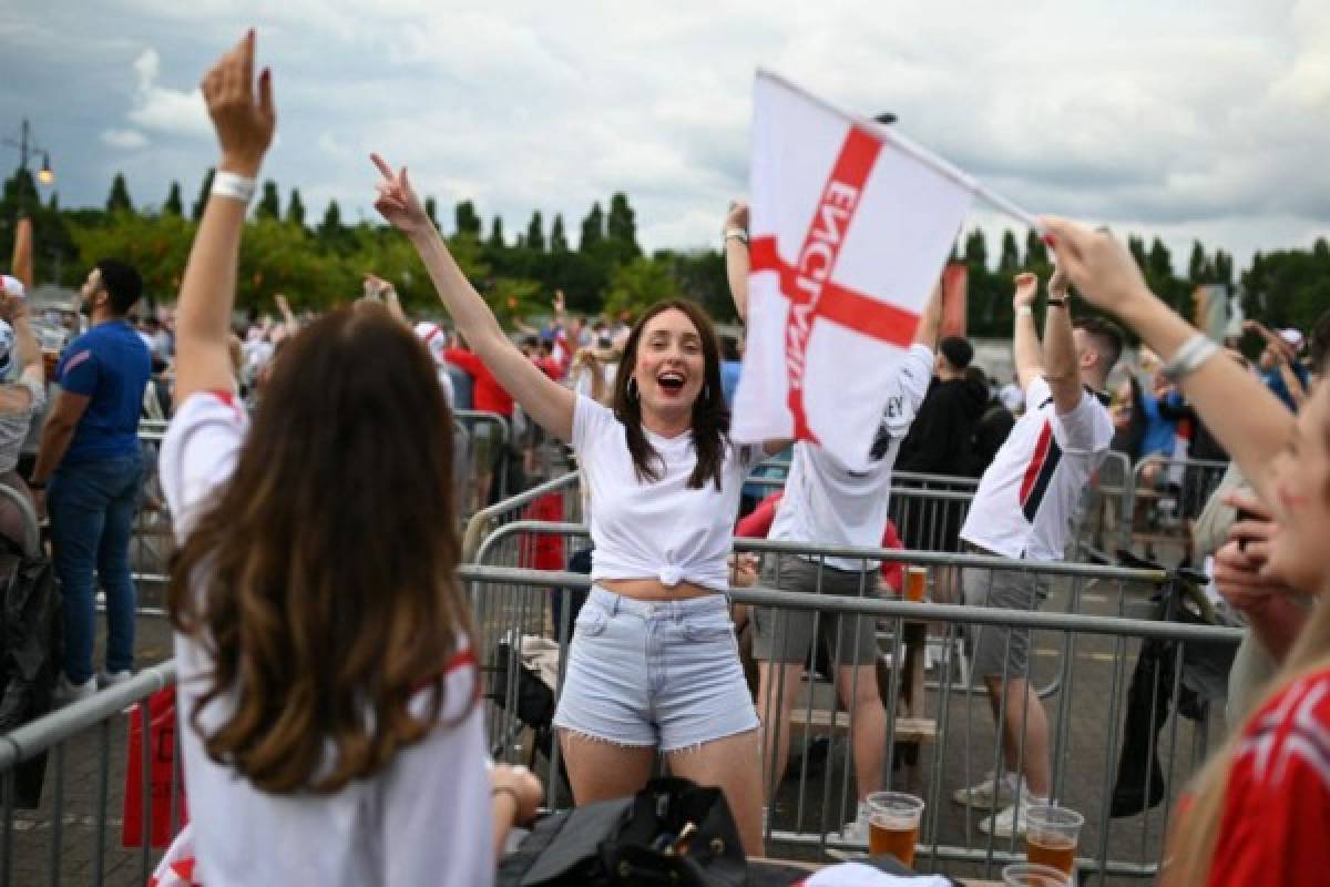 Locura total en Wembley: Bellas inglesas, un crack en medio de los hinchas y actos vandálicos