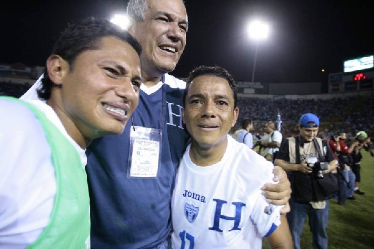 Fotos: La noche inolvidable de Honduras en San Salvador que dio el pase a Sudáfrica