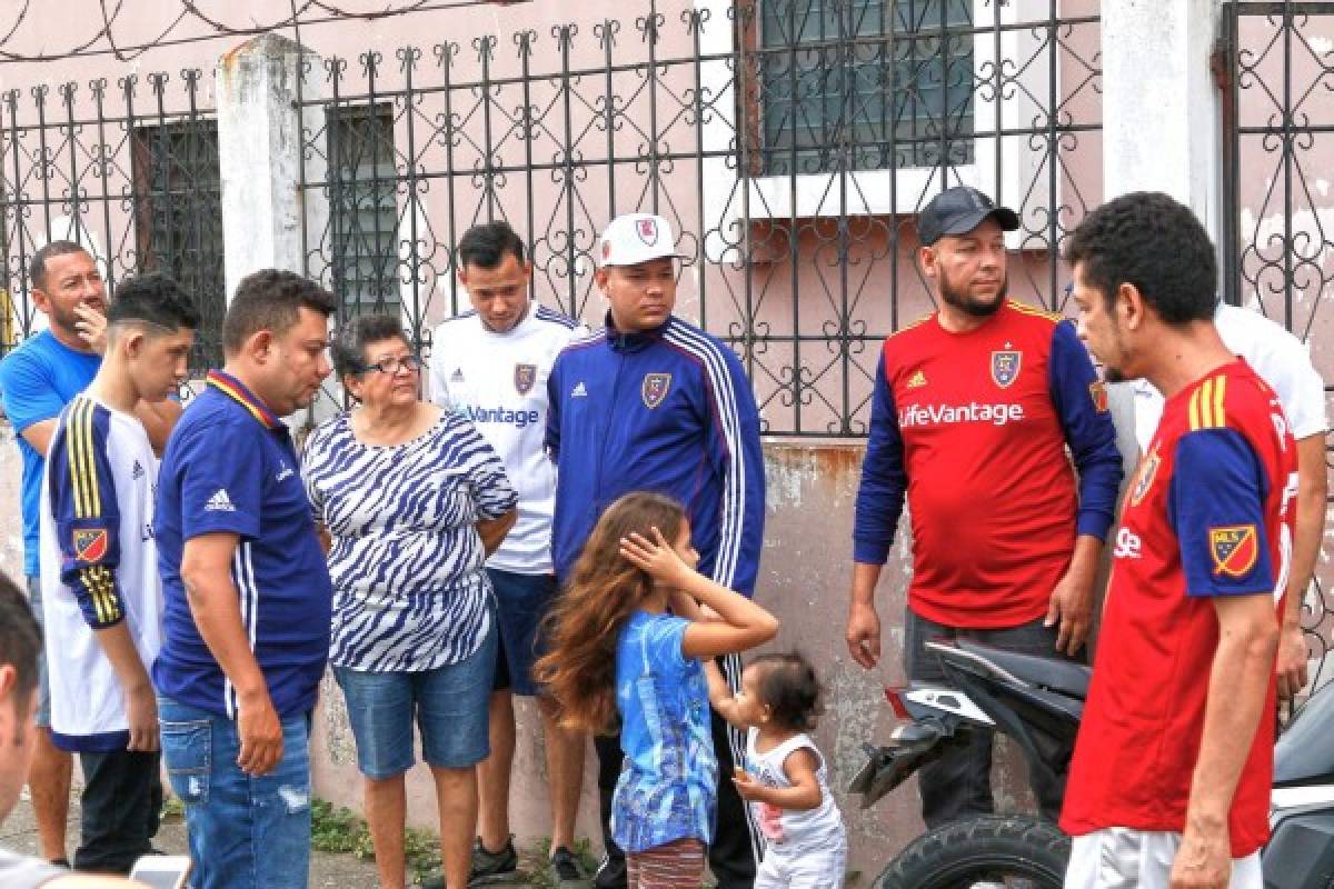 Danilo Acosta es un jugador de fÃºtbol nacido en Honduras, que juega para los Estados Unidos de AmÃ©rica, y actualmente juega para el Real Salt Lake- Danny Acosta MLS 2018