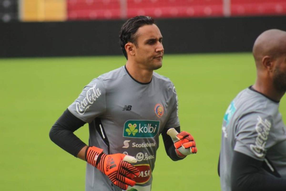 Adidas manda bien equipado a Keylor Navas que da el ejemplo en los entrenamientos