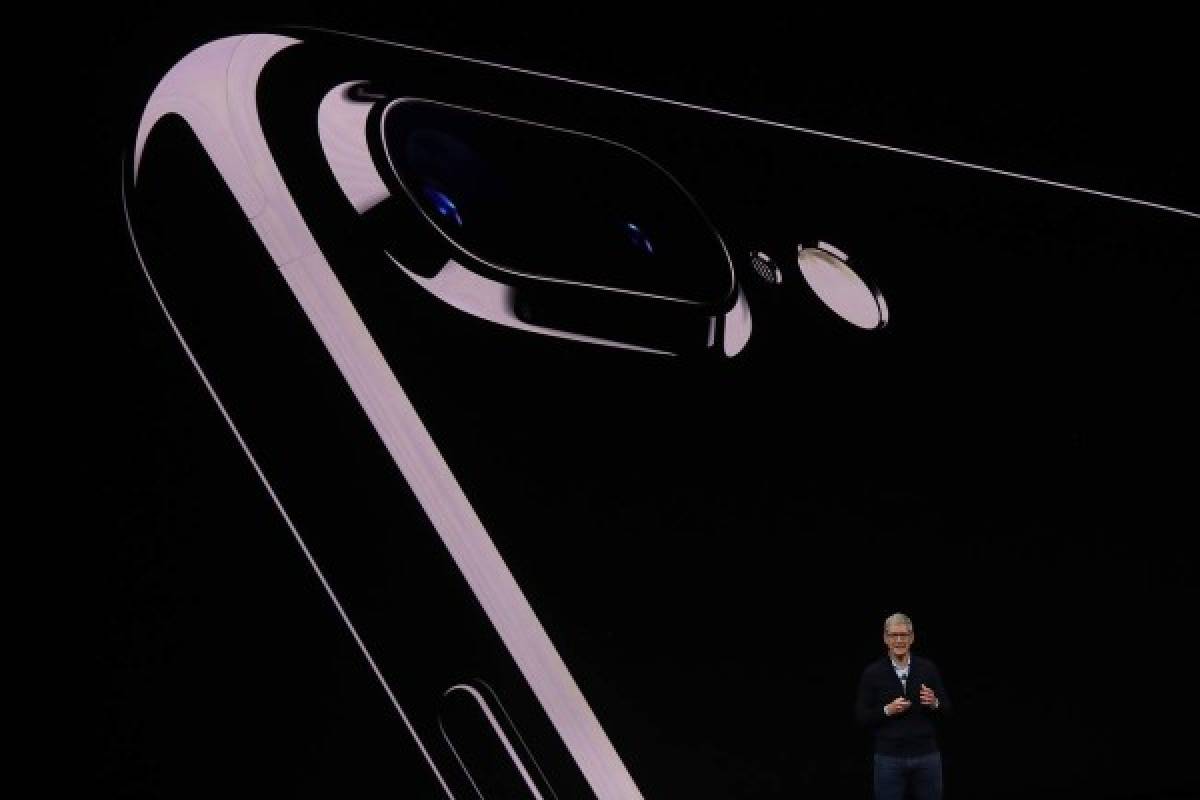 Apple presenta iPhone de lujo para celebrar décimo aniversario de su smartphone