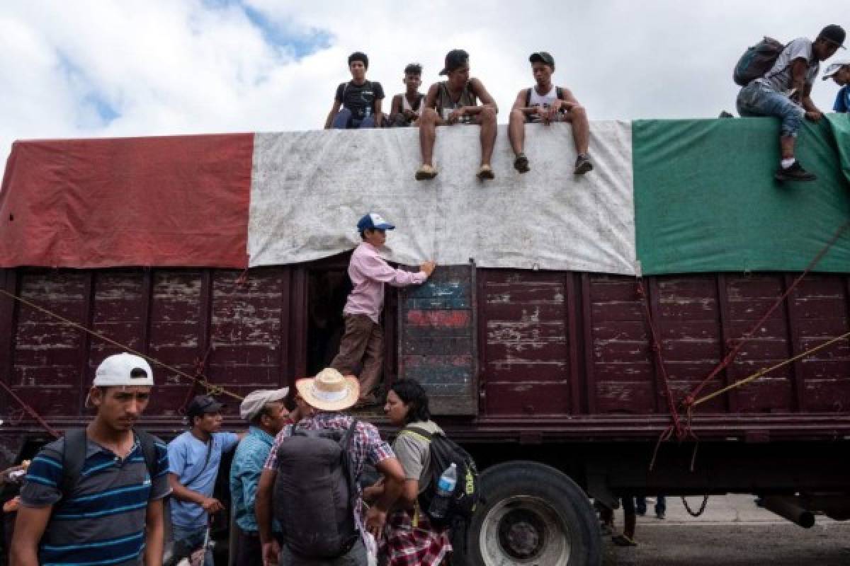 El bonito gesto de gobernante mexicano con migrantes hondureños