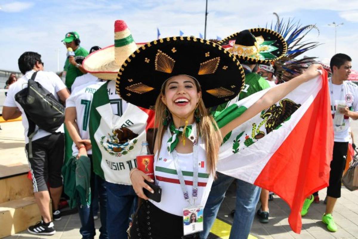 ¡Qué linduras! Hinchas mexicanas y coreanas se roban todos los focos en Rusia 2018