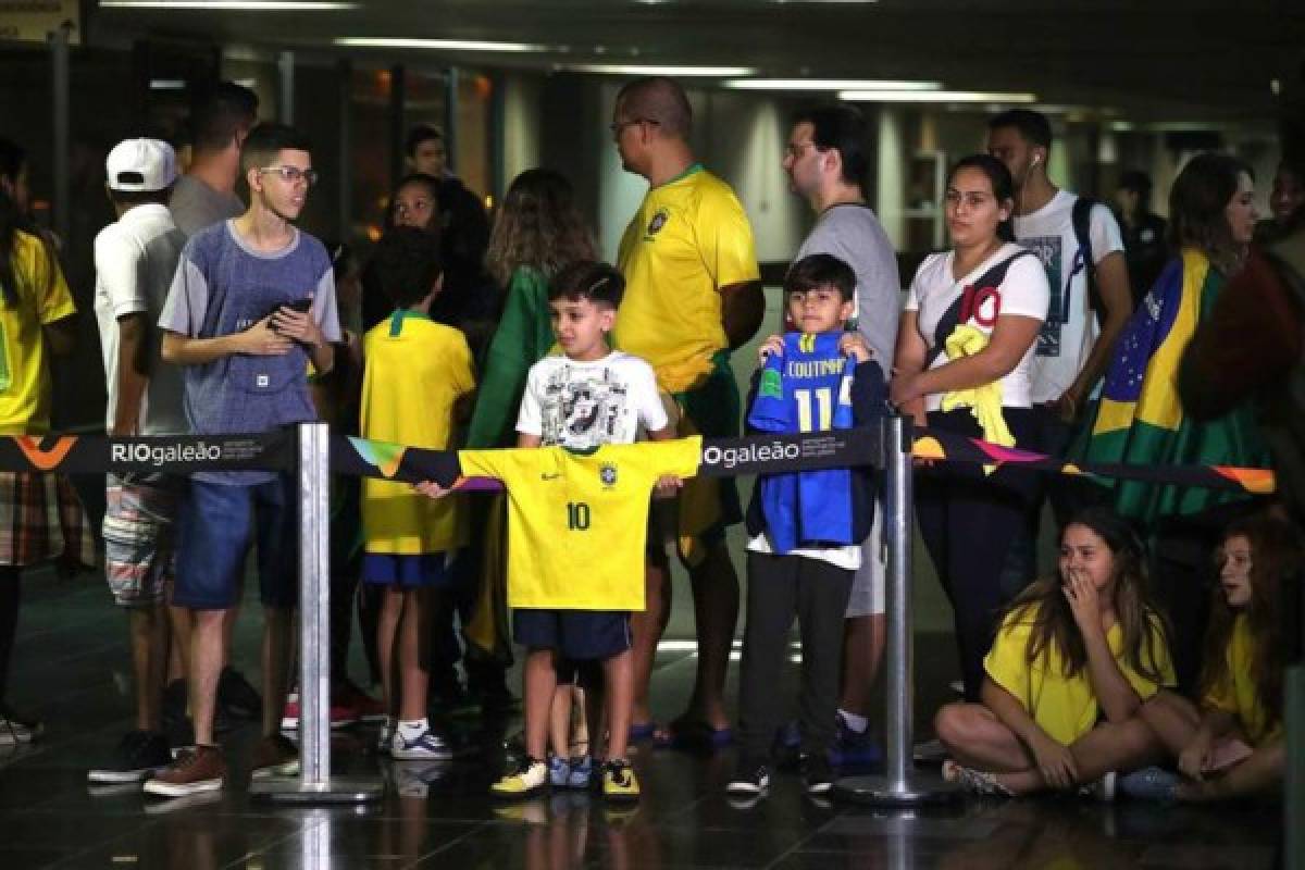 ¿Y Neymar? La frustración de la selección brasileña en su regreso a Rio de Janeiro