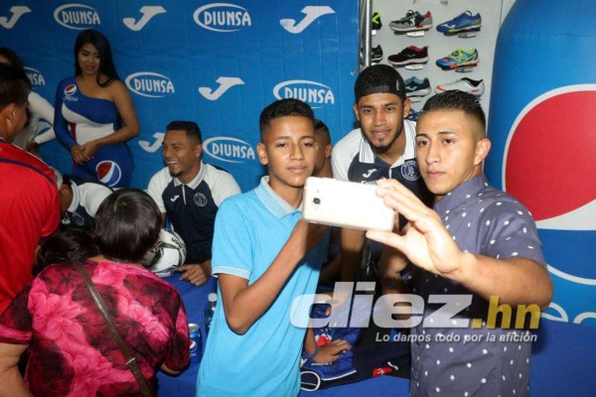 ¡Unidos por la pasión azul! Motagua compartió con sus aficionados