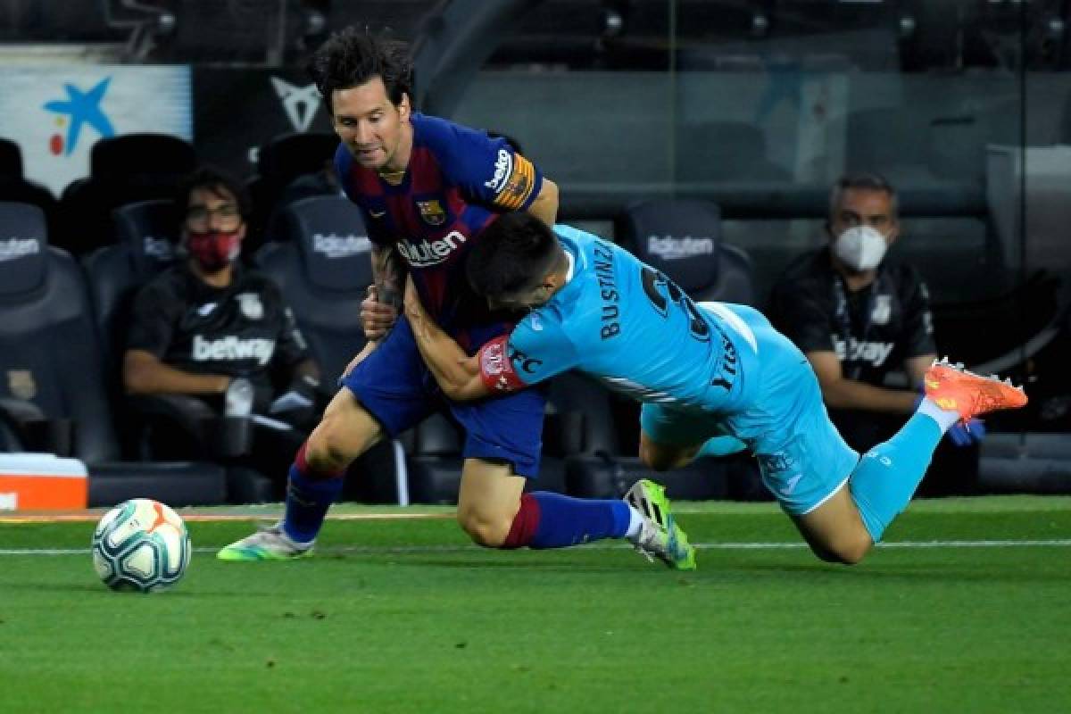 Fotos: El nuevo y raro festejo de Messi y así lució el Camp Nou en tiempos de coronavirus