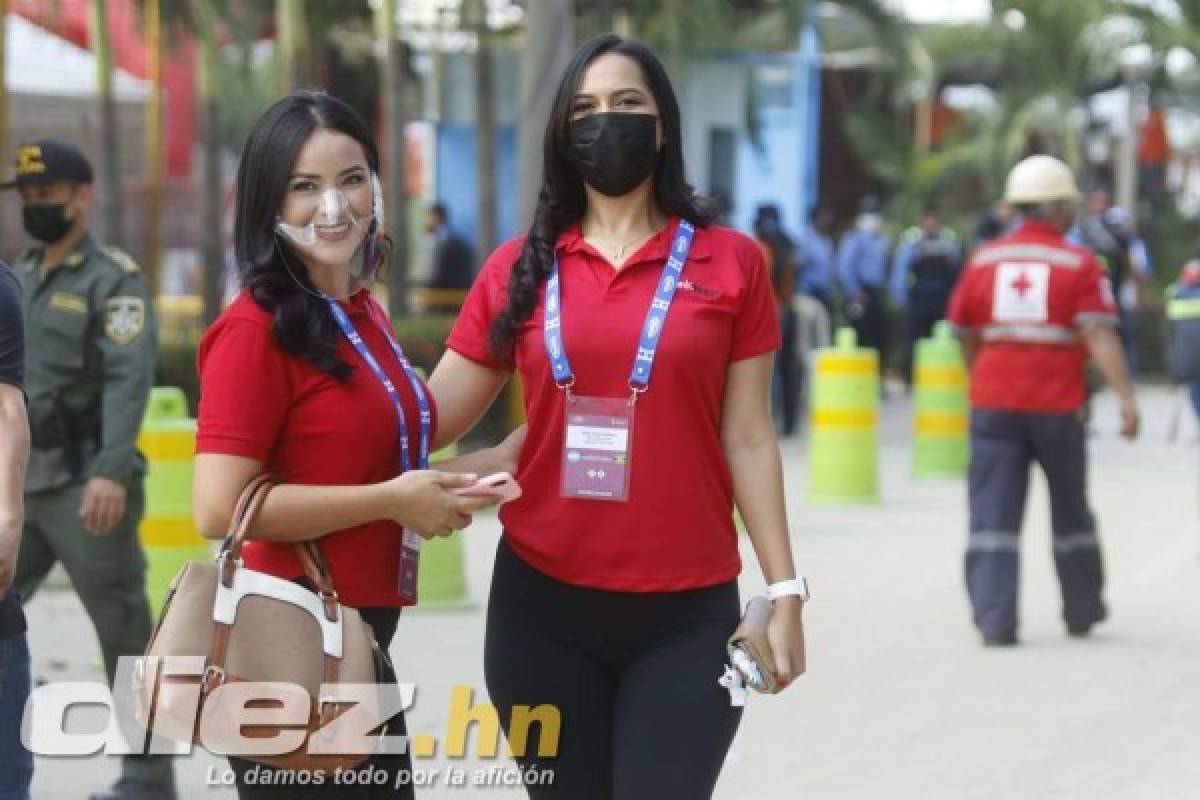 ¿De dónde sale tanta belleza? Las chicas que adornan el Olímpico para el Honduras-Jamaica