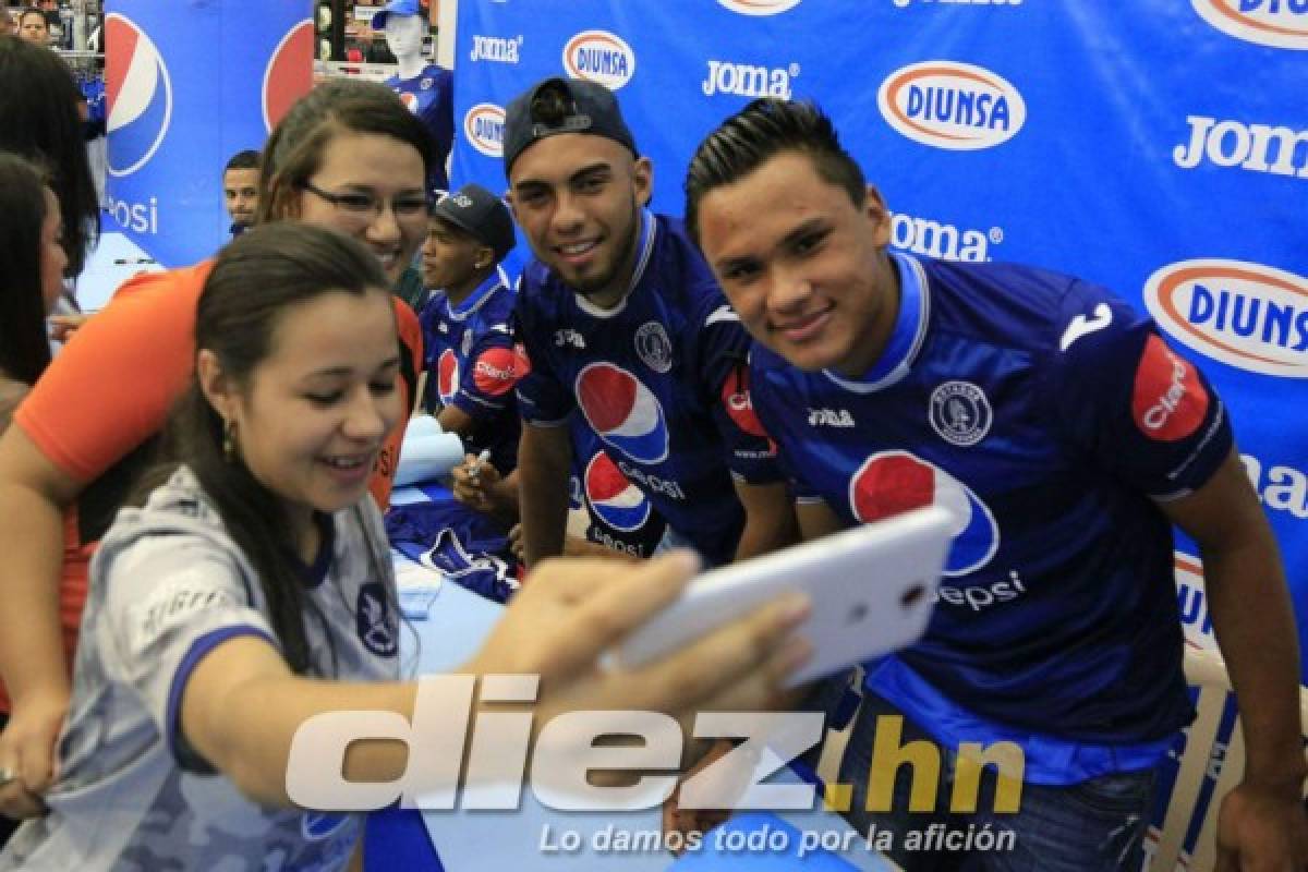 Las dos caras de la final... Alegría en Motagua y concentración en Platense