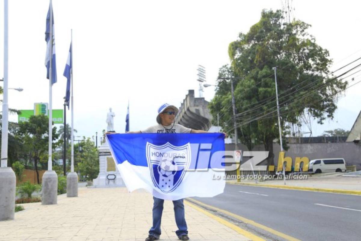 El ambiente en las afueras del Morazán a horas del Honduras-Costa Rica