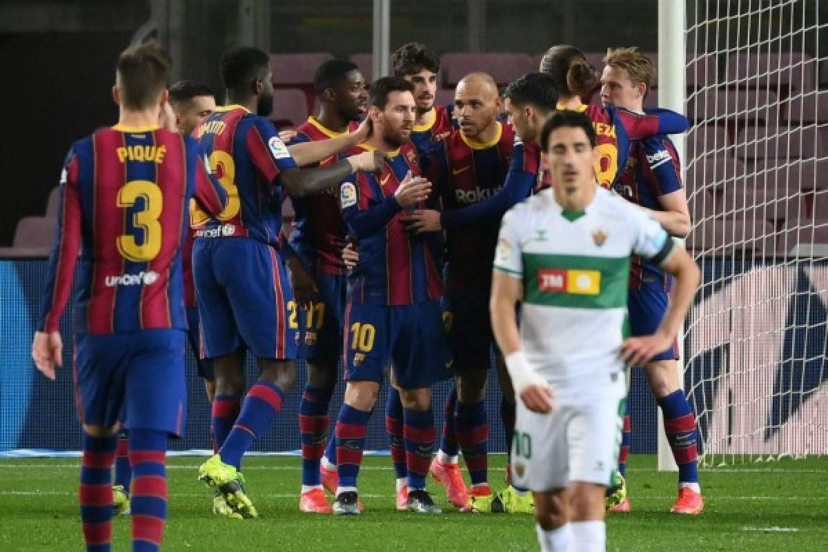 Doblete de Messi y Barcelona golea al Elche para seguir con vida en la Liga de España