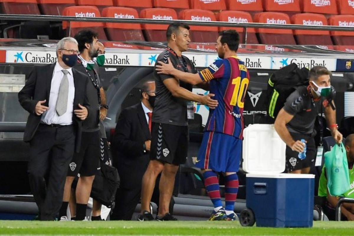 Barcelona en el Joan Gamper: El MVP del partido, el debutante y... ¿Qué leía Luis Suárez?   