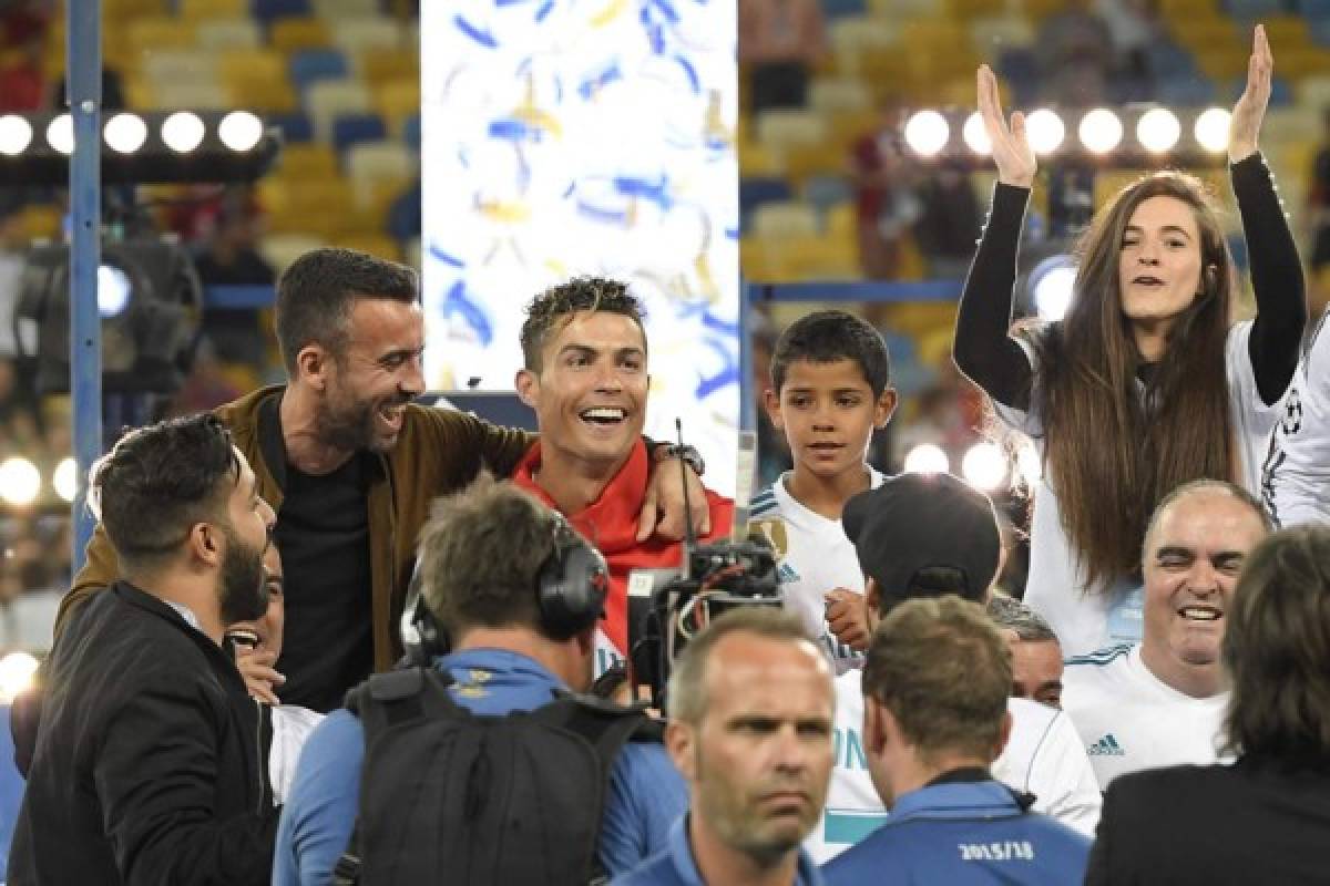 NO SE VIO EN TV: La euforia de Cristiano en Kiev, el drama de Karius y el anillo de Ramos