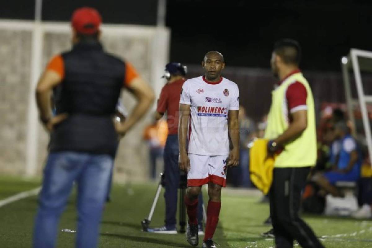 Beckeles pide perdón en La Ceiba, apagón en la Liga y legionario luce a su bella novia