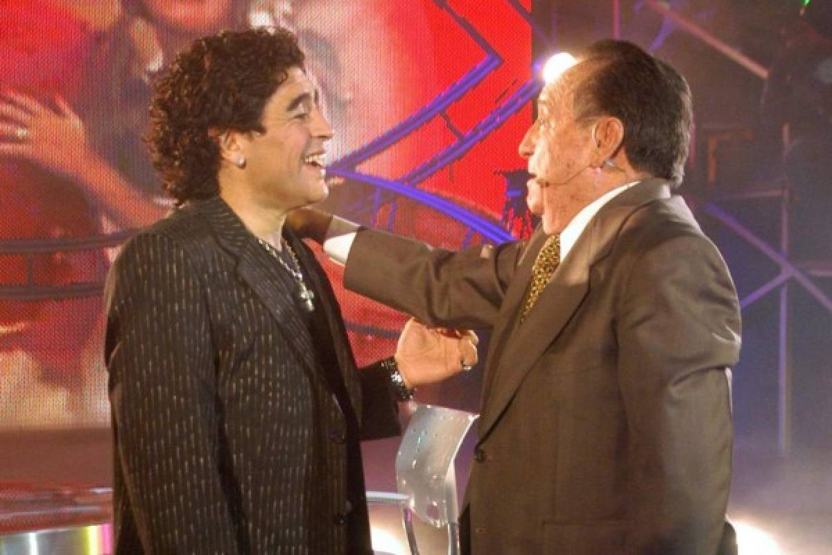 El día que Maradona entrevistó a 'Chespirito'
