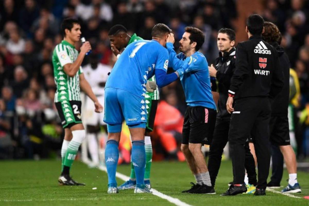 Fotos: El sufrimiento de Zidane y las caras largas en el Real Madrid tras el empate ante el Betis