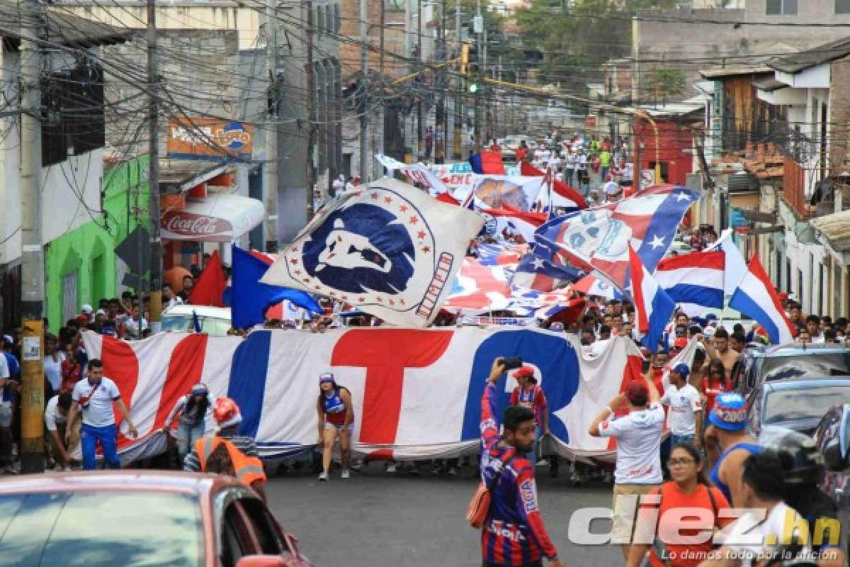 El llenazo en la final de ida entre Olimpia y Motagua en el Nacional