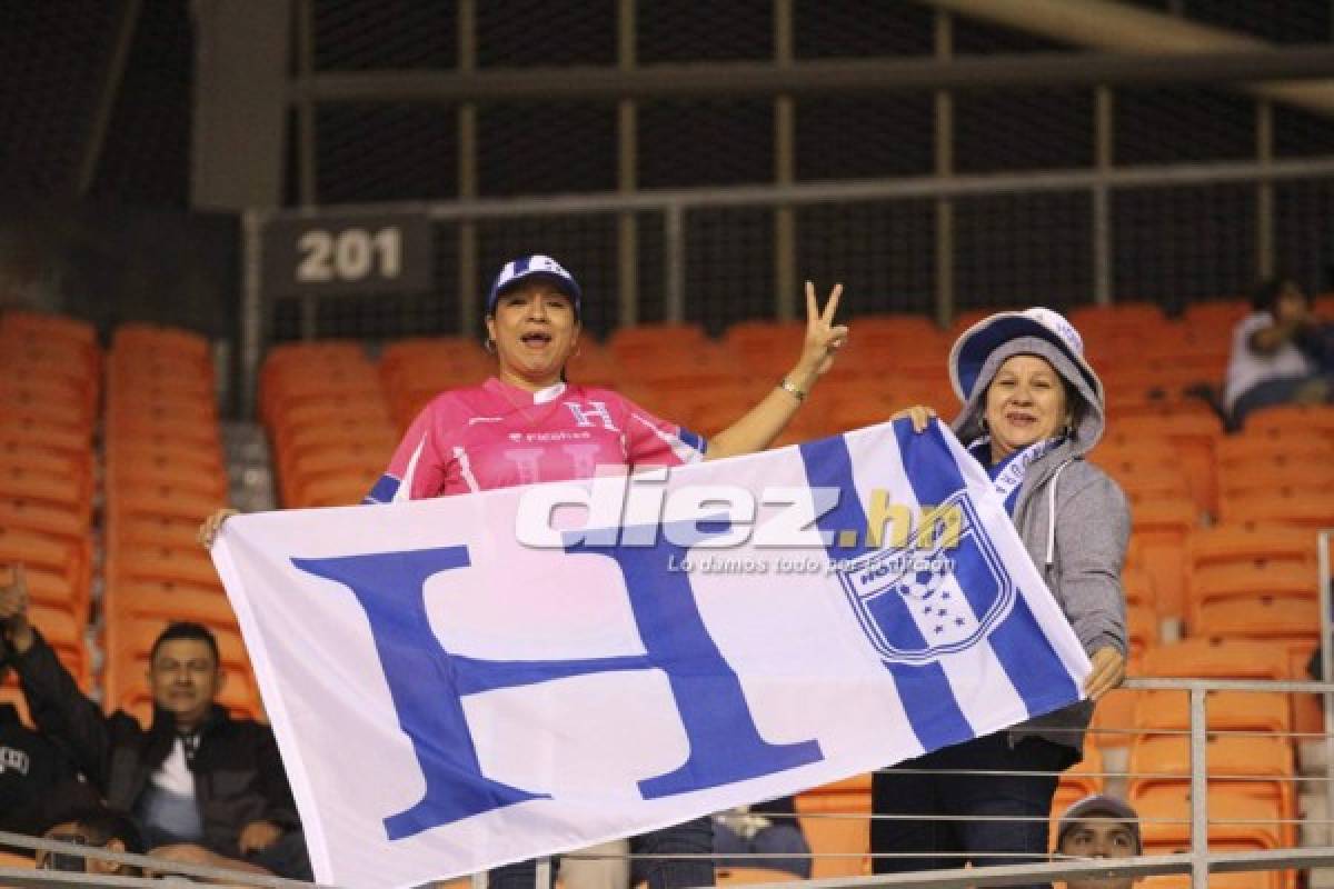 Las imágenes que dejó el amistoso Honduras-Jamaica en Houston
