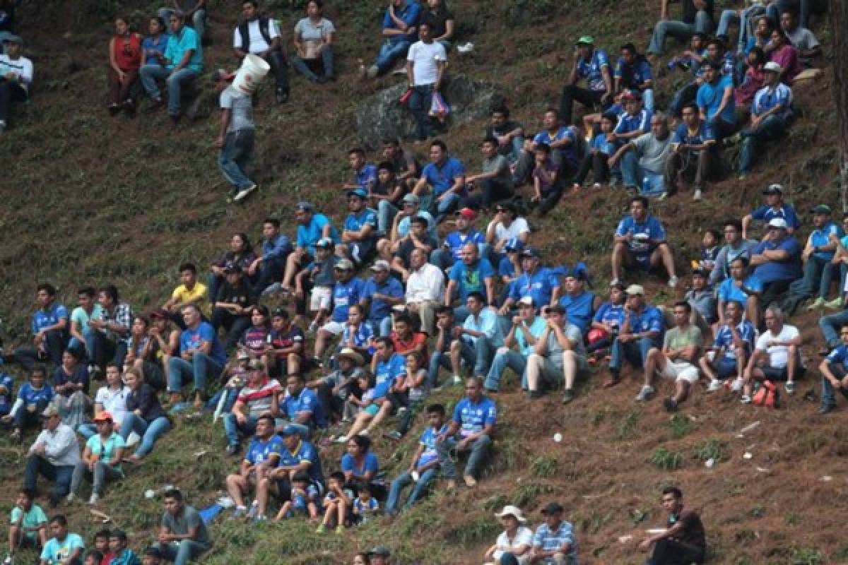 El bonito y ecológico estadio del Cobán Imperial de Guatemala