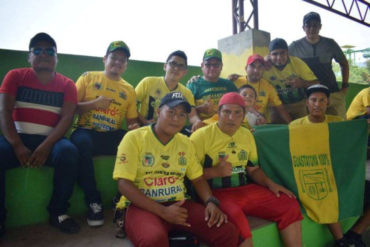 ¡Linda semifinal! Chicas y ambientazo en la ida de la llave Guastatoya-Antigua