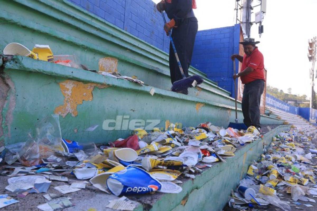 FOTOS: Los bultos de basura que dejaron los aficionados en el Nacional