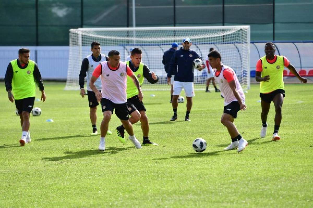 FOTOS: Keylor Navas causa furor en el primer entrenamiento de Costa Rica