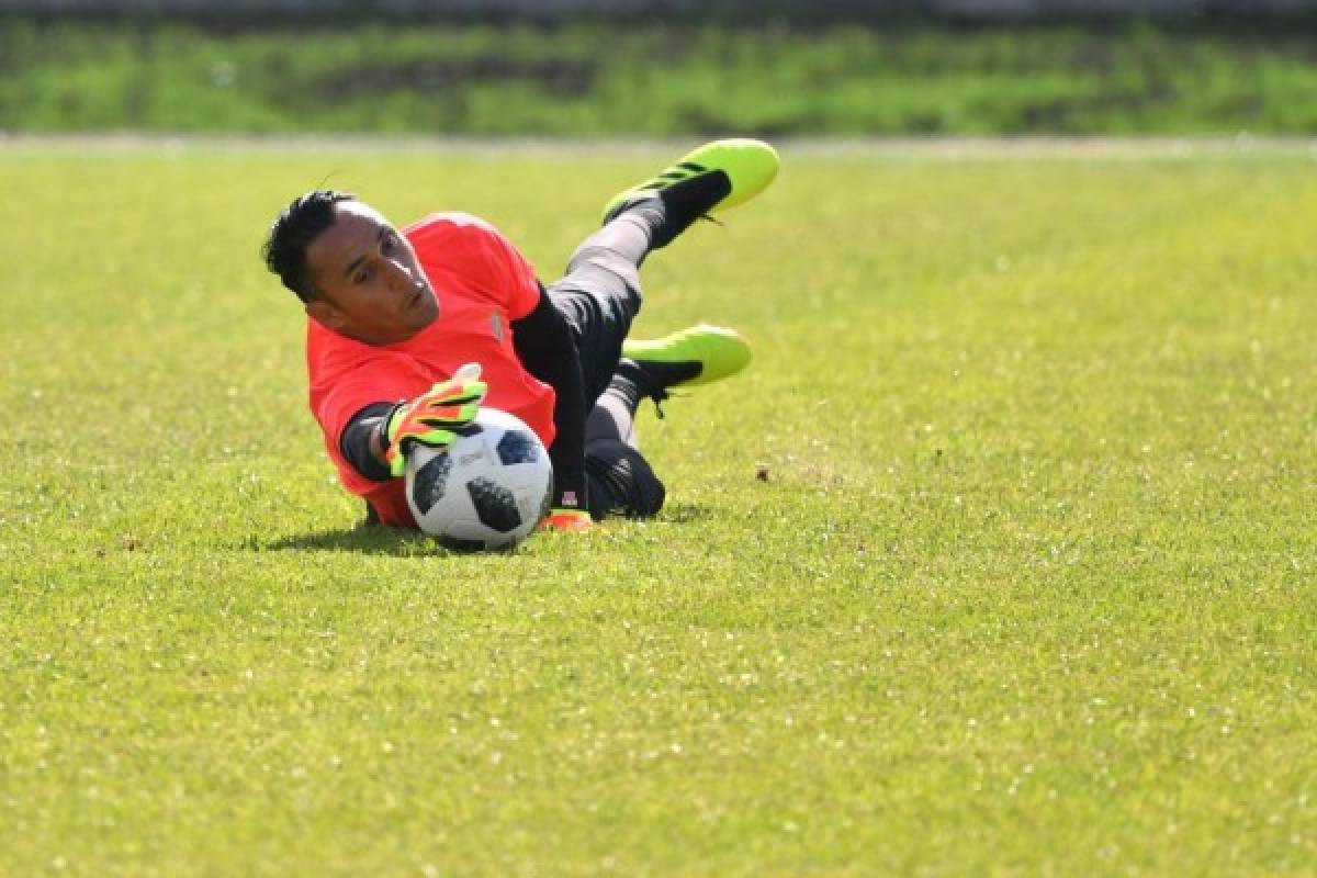 FOTOS: Keylor Navas causa furor en el primer entrenamiento de Costa Rica