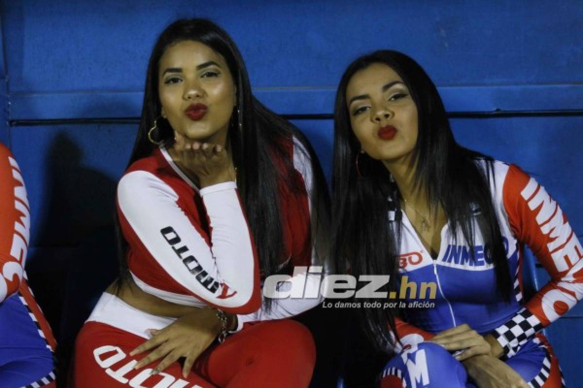 ¡PRECIOSAS! Las bellas chicas que llegaron al estadio Morazán