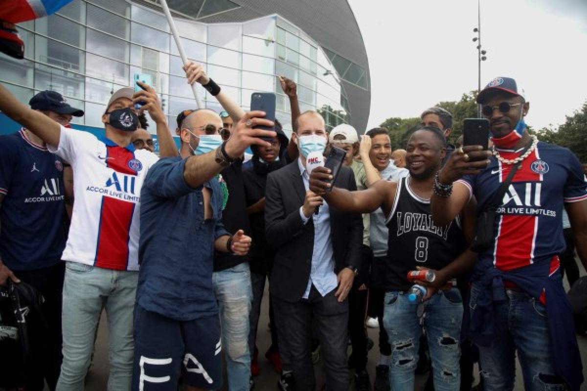 ¡Esto solo lo causa Leo Messi! La locura en París con la llegada del argentino para firmar con PSG