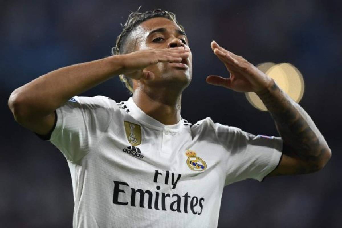 Real Madrid's Spanish-Dominican forward Mariano celebrates his goal during the UEFA Champions League group G football match between Real Madrid CF and AS Roma at the Santiago Bernabeu stadium in Madrid on September 19, 2018. / AFP PHOTO / GABRIEL BOUYS