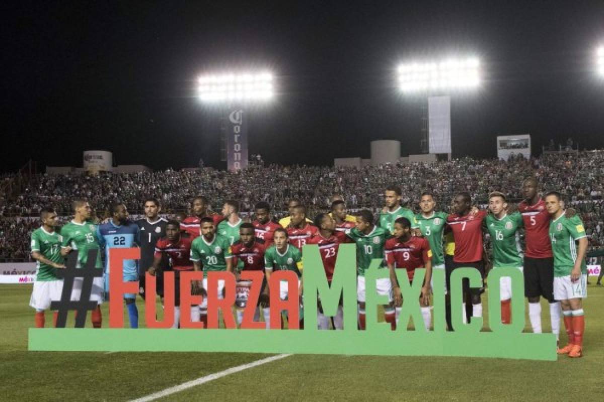 Mexicanos se lucen con espectacular homenaje a los héroes del terremoto