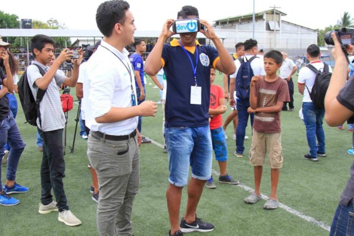 Ambientazo en La Pradera con el partido benéfico de Atletas del Reino