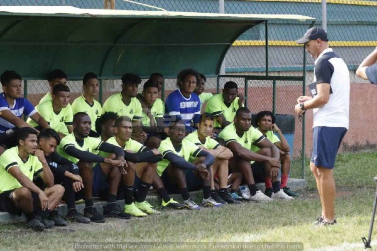 Fotos: 'El Palomo' le cambia el ánimo en su primer día a jugadores del Honduras