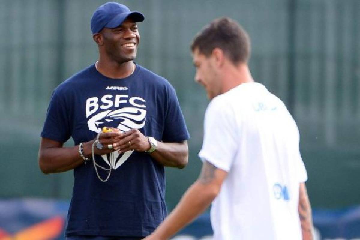 En fotos: Míster David Suazo y su primer entrenamiento con el Brescia de Italia