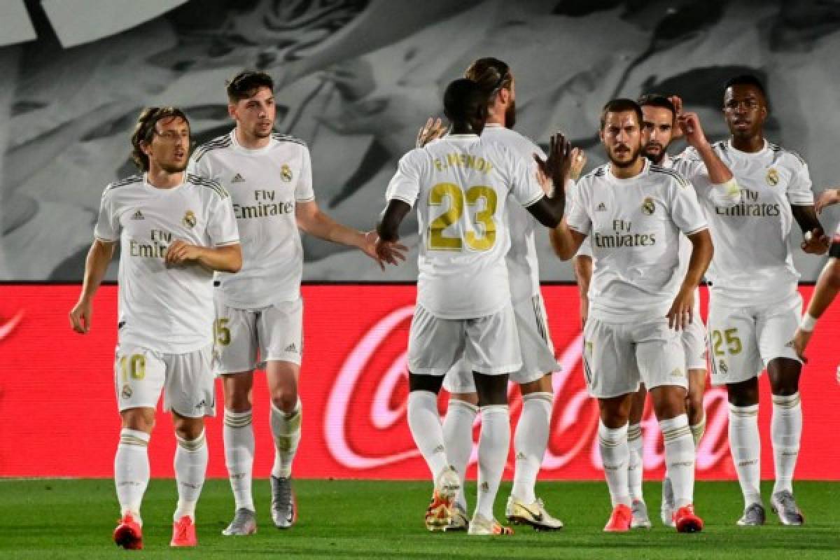 Vinicius abrió el marcador para el Real Madrid con un golazo y estrelló otra pelota en el poste.