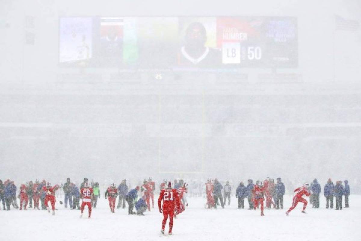 La impresionante nevada en el partido de la NFL