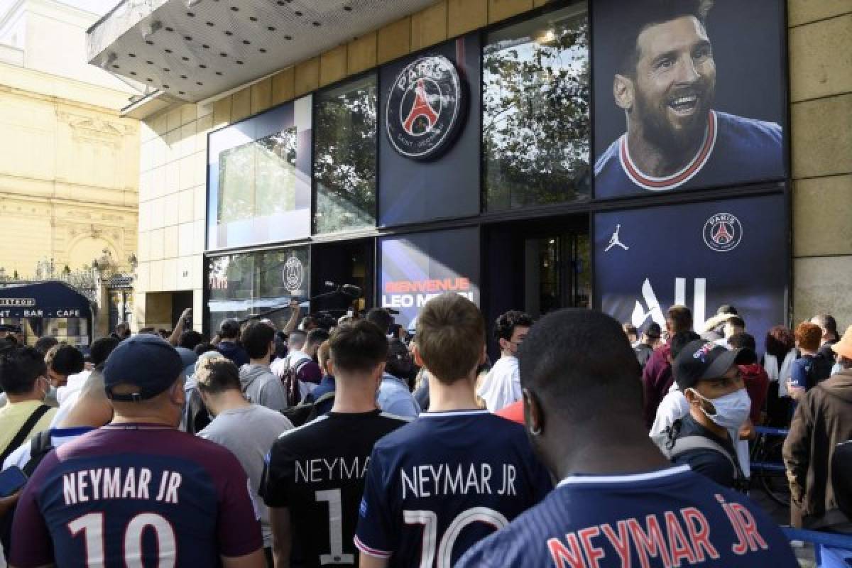 El efecto Messi: Las impactantes cifras millonarias de su llegada al PSG; Barcelona se hunde