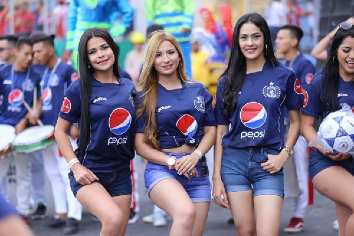 ¡Qué linda final! Las chicas que se robaron las miradas previo al Motagua-Olimpia