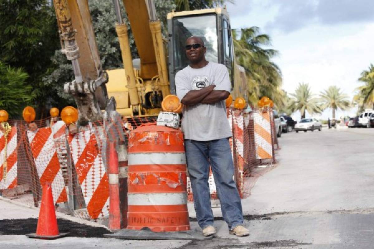 Estos son los exfutbolistas hondureños amenazados por el huracán Irma  